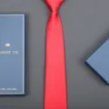 Red zipper necktie for men business formal wear with elegant blue gift box packaging. - 8cm Red Fine Stripe Zipper (Long Gift Box)