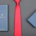 Red business tie with blue gift box, premium fabric formal wear accessory for wedding and work. - 8cm D08 Zipper (Long Gift Box)