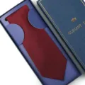 Men's formal burgundy necktie in gift box, classic wedding business tie accessory variant. - Zipper Style / Long Box / New Burgundy Fine Stripe