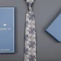 Blue paisley necktie for men business formal wear with elegant gift box packaging. - 8cm Camel Paisley Zipper (Long Gift Box)