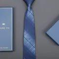 Blue striped necktie with elegant gift box for business formal wedding groom wear stylish accessory - 8cm Gentleman Plaid Zipper (Long Gift Box)