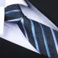 Cravatta da uomo classica in seta affari rigata nero e blu elegante per abito formale. - Cravatta Fatta A Mano Impressione Blu(ZSY007) / Blu