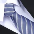 Cravatta in pura seta a righe blu per abito da lavoro uomo accessorio classico elegante - Cravatta Fatta A Mano A Strisce Bianche(ZSY003) / Azzurro