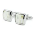 Classici gemelli da polso quadrati in metallo con elegante inserto in madreperla bianca. - Gemelli Quadrati in Conchiglia Bianca con Confezione Regalo