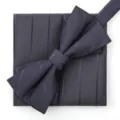 Conjunto de pajarita y pañuelo de rayas azul oscuro para bodas y traje formal de negocios. - Gris Oscuro Patrón Oscuro Pajarita + Pañuelo