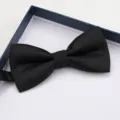 Farfallino uomo nero classico con design a doppio strato per abito formale ed eleganti matrimoni. - Farfallino Pois Nero