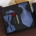 Heren blauwe das set vlinderdas pochet dasclip geschenkdoos huwelijk accessoires - Handgeknoopt 5-Delige Set / Blauw