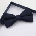 Farfallino doppio strato testurizzato blu scuro da uomo per abito da sposa formale - Farfallino Blu Scuro Cavaliere
