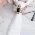 Spilla anello per cravatta cavaliere vintage uomo con strass, corona dorata gemma - Corona Aquila Oro Fermacravatta Strass Nero / Paisley Bianco