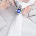 Vintage argento corona aquila cristallo blu anello cravatta clip uomo abito affari - Corona Aquila Argento Fermacravatta Strass Blu / Paisley Bianco