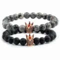 Set di bracciali con perle in pietra naturale, agata grigia e corona in oro rosa. - Agata Grigio Bianca Pietra Lavica Nera (Stile L) / Set di 2 pezzi