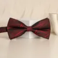 Burgundy bow tie for men featuring stylish red abstract lines pattern, perfect for weddings. - Wine Red Snowflake Bowtie