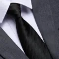 Cravatta nera da uomo dettaglio, tessuto a righe elegante per abito da sposo e lavoro. - 8cm Nero Striscia Larga Cerniera