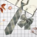 Set cravatta e fiocco JK a quadri verdi, cravatta preannodata per uniforme scolastica. - A Quadri Verde Erba
