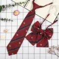 Set cravatta e fiocco in stile accademico scozzese rosso per uniforme scolastica giapponese. - Stemma Borgogna