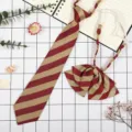 Set cravatta e papillon in stile JK giapponese, accessori per uniformi a righe rosso e oro. - Striscia Gialla Rossa