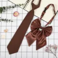 Set cravatta e fiocco JK marrone da donna, simpatico accessorio preannodato per divisa. - Caffè Tinta Unita