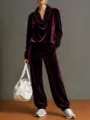 Ensemble de loungewear en velours avec col bénitier, haut et pantalon ample chic. - S / Haut et Bas / Violet