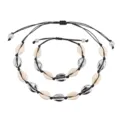 Set bracciale e collana con conchiglie cauri intrecciate nere e conchiglie argentate. - Corda Nera Conchiglia Argento
