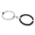 Ensemble de bracelets de couple aimantés avec perles en pierre blanche et noire bijoux - Roche de Lave avec Turquoise à Lignes Noires