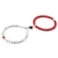 Set de bracelets de couple en perles avec fermoir aimanté cœur, élastique blanc et rouge. - Howlite Pin Rouge (2 Pcs)