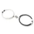 Juego de pulseras de pareja magnéticas a juego con cuentas y cierre de flor - Porcelana Blanca Hematita