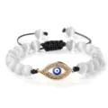 Bracelet en perles d'œil de chat blanc avec pendentif œil maléfique doré réglable. - Oeil de Chat Blanc Or