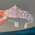 Tiara de aleación plateada con brillantes pedrería rosa y peinetas laterales para peinados. - Rosa Plata