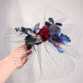 Gotischer Halloween Schleier Haarreif mit schwarzem Netz, roter Rose und blauen Schmetterlingen - Seitenschleier A