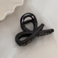 Pince à cheveux noire mignonne de style japonais avec des points rouges accessoire de mode - Petite pince croisée / Noir