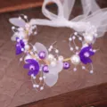 Serre-tête de mariage artisanal avec des fleurs violettes et des perles pour femmes - Bracelet Violet