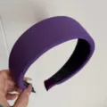 Serre-tête large côtelé violet pour femmes, accessoire de cheveux en tricot élégant. - Violet foncé