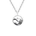 Minimalistische Berg und Meer Anhänger Halskette mit schwarzem Emaille Design, Geschenk. - Herrenstil (X204) / Silber
