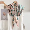 Sciarpa triangolare floreale in stile Mori coreano per donna, elegante foulard retro sottile. - Bianco avorio