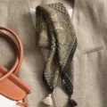 Vintage paisley cotton-linen small square scarf, double-sided retro headscarf for women. - Swirl Small Paisley Camel