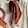 Vintage brown paisley print linen cotton small square scarf with tassels for women - Beige Fringe Flower Plate Paisley Red