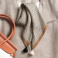 Femme elegante imprime geometrique carre foulard printemps automne retro gland echarpe - Grand Carré / Damiers Bambou Camel Beige