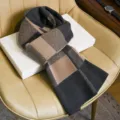 Écharpe à carreaux tricotée chaude d'hiver pour homme, élégant cache-cou marron foncé gris. - Carreaux Gris Chameau