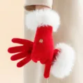 Red split-finger gloves with white faux fur cuffs, warm knitted winter gloves for women. - One Size / Red