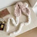 Suesse weisse Pluesch Ohrenschuetzer Damen Winter warme flauschige Ohrenwaermer top. - Rosa Weiß