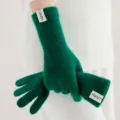 Lange groene gebreide winterhandschoenen voor dames, warme pluizige vingerhandschoenen. - Donkergroen
