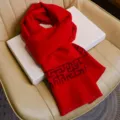 Bufanda de invierno roja clásica para hombres y mujeres, chal cálido diseño. - Chu Ru Ping An (Sin Caja de Regalo)