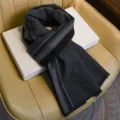 Echarpe tricotée en laine chaude hiver homme noir gris motif géométrique classique long - Grille de la Grande Muraille - Noir Gris