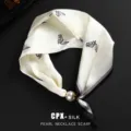 Seidenschal mit Perlenschnalle und Pferdemotiv, elegantes Halstuch für Damen. - Weiß Geometrischer Pferdekopf