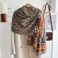 Stylish geometric monogram print scarf for women, elegant lightweight shawl for spring and autumn. - Letter E Grid-Camel