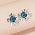 Schicke blaue Kristall Blumen Ohrringe, elegante silberne Strass Ohrstecker für Damen. - Dunkelblau Vierblättrige Blume Stil (A23-235)