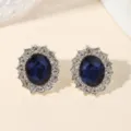 Elegante blaue ovale Strass-Ohrstecker, luxuriöser silberner Modeschmuck für Damen und Frauen. - Dunkelblau Oval Cluster Blume Stil (A23-220)