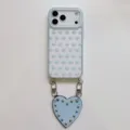 Coque transparente strass avec pendentif cœur pour Apple iPhone affichage principal. - iPhone 17 / Dragonne Strass Cœur Rivet - Bleu