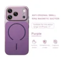 Vista detallada de la funda de teléfono de cuero PU magnético morado con recorte de cámara. - iPhone 17 / Púrpura