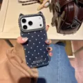 Vista detallada de la funda para iPhone de lunares brillantes con orejas de gato y diamantes. - iPhone 12 Pro / Negro